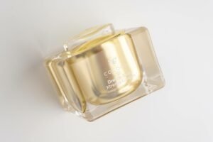 Crème hydratante au collagène - Dream Skin : 5 Bienfaits Révolutionnaires pour une Peau Hydratée et Raffermie