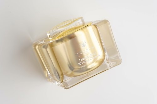 data-11.jpg Crème hydratante au collagène - Dream Skin : 5 Bienfaits Révolutionnaires pour une Peau Hydratée et Raffermie